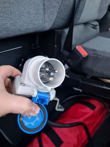 Refrigerator body van Renault Master 35 Kühlkasten Carrier Stand + Fahrkühl.