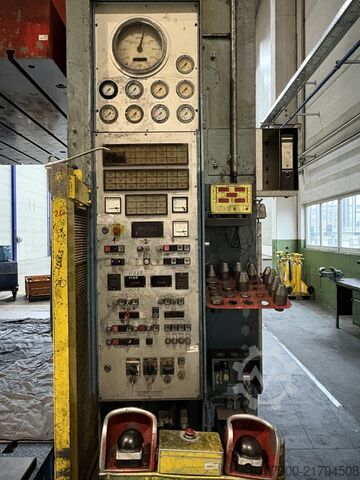 Excentrische pers met dubbele kolom Schuler P4 E2 SQ 1200