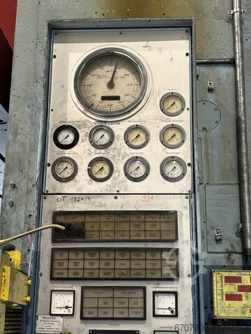 Excentrische pers met dubbele kolom Schuler P4 E2 SQ 1200