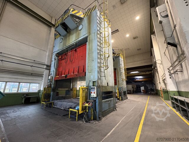 Excentrische pers met dubbele kolom Schuler P4 E2 SQ 1200