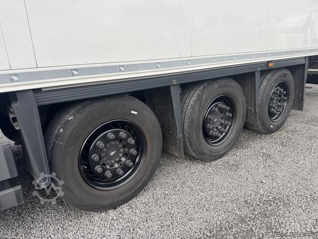 Semi-remorque frigorifique Schmitz Cargobull SKO 24/L-14.7 FP 45 V7 Pharma Lang LKW Vector HE19