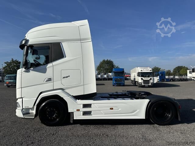 Tracteur routier standard DAF XG+ 530 Intarder Navigation Standklima