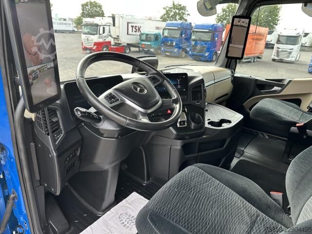 Tracteur routier standard Mercedes-Benz 1845 LS Gigaspace Retarder 2x PTO