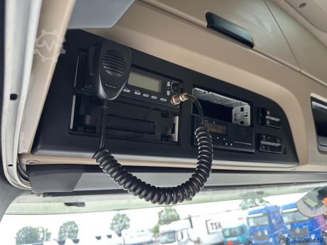 Tracteur routier standard Mercedes-Benz 1845 LS Gigaspace Retarder 2x PTO
