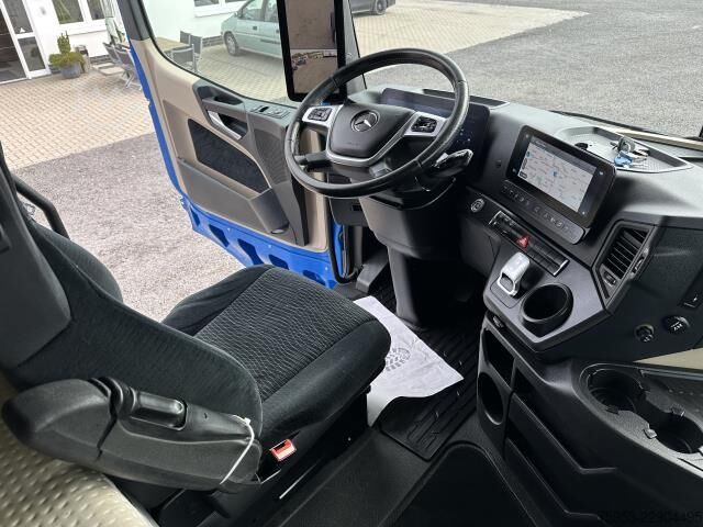 Tracteur routier standard Mercedes-Benz 1845 LS Gigaspace Retarder 2x PTO