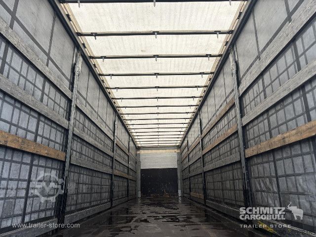 Open semitrailer with tarp Schmitz Cargobull Semitrailer Curtainsider Standard