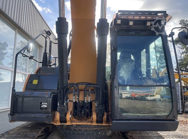 Crawler excavator CASE CX 300 D 2017