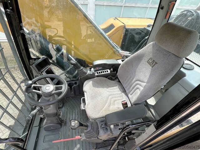 Material handler CAT MH3022  2015   CE