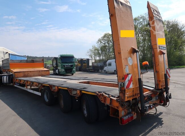 Naczepa niskopodwoziowa Goldhofer STZ-L3-36/80