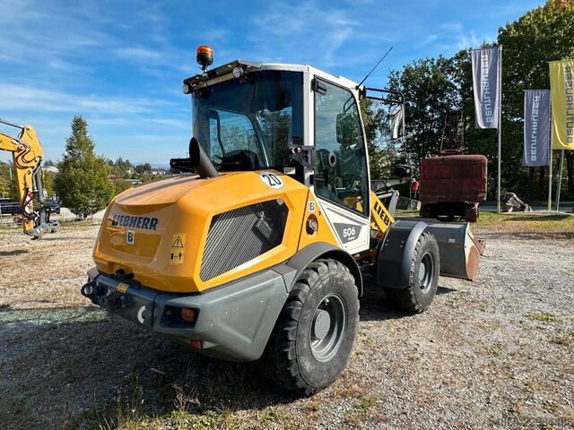 Wheel loader LIEBHERR L506 Compact
