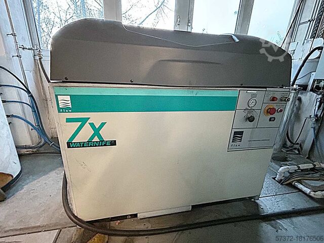 Centro de usinagem CNC composto Flow 