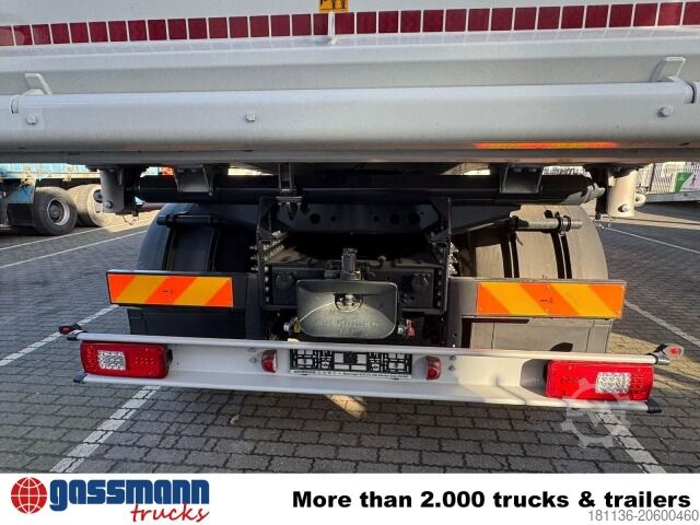 Tipper truck Iveco X-Way AD300X46Z 6x4 mit Kran Atlas AK 206.4E-A2,