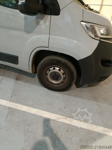 τροχόσπιτο/αυτοκινούμενο τροχόσπιτο Fiat Ducato Weinsberg Carabus 600 K|2022 EURO 6 | Venditore professionale
