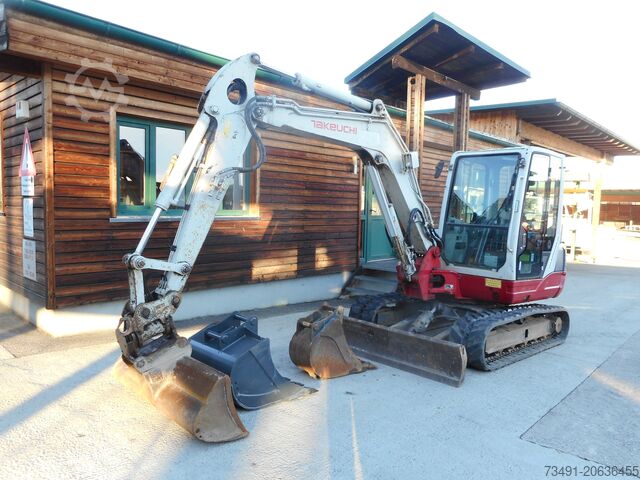 Μίνι εκσκαφέας Takeuchi TB 250 mit POWERTILT