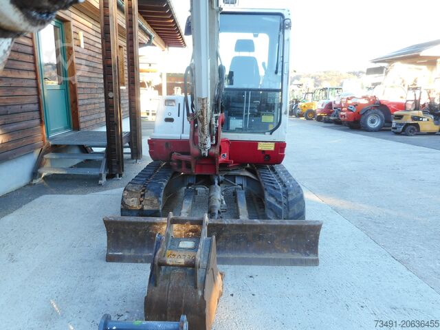 Μίνι εκσκαφέας Takeuchi TB 250 mit POWERTILT
