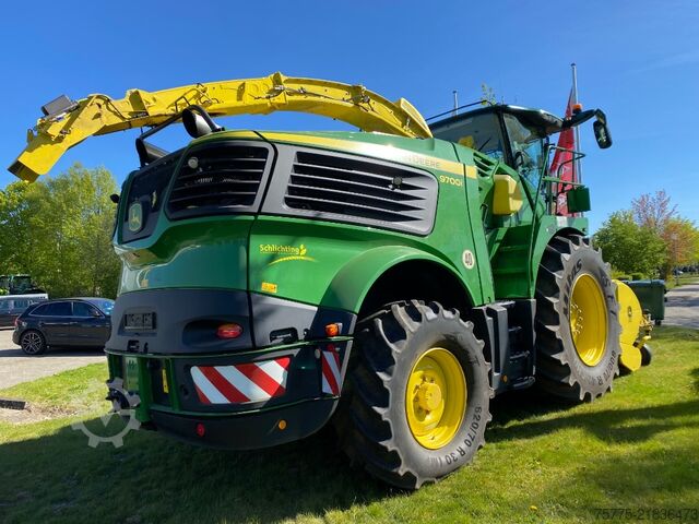 Agricultural machine  9700 i