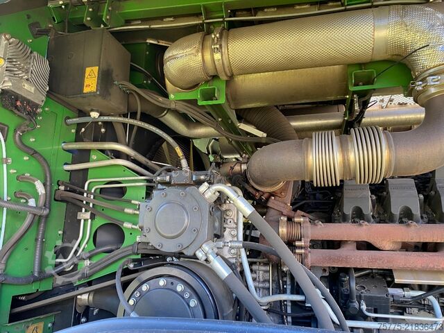 Agricultural machine  9700 i