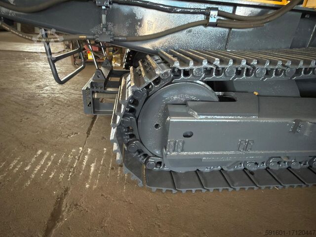 KOMATSU BR500JG-1 mobile crusher Komatsu BR500JG-1