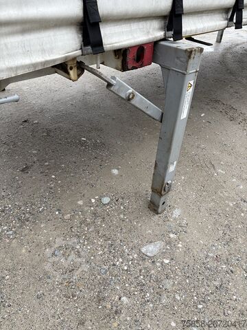 Zamiana nadwozia z platformą i plandeką Krone Jumbo 3m Innenhöhe Hubdach Edscha