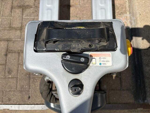 VS-22737 Transpallet elettrico Ech 12c STILL ech12c