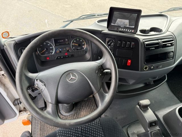 Vrachtwagen met bakwagen MERCEDES-BENZ Atego 1218 4x2 Euro 5 8,0 m. koffer
