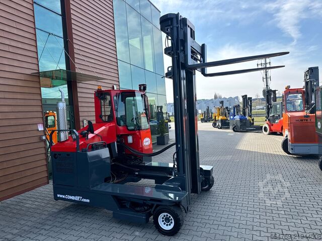 Dört yollu forklift Combilift C4000 /2015 /Diesel/Triplex 7500 mm