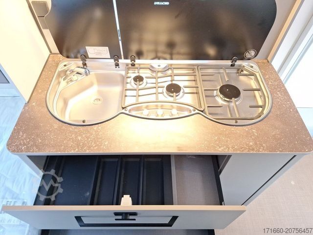 Caravan BÜRSTNER B66 490 TL