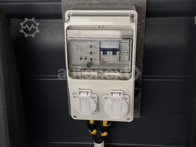 High top van MERCEDES-BENZ Sprinter 316 *Werkstatt* AHK3,5t+KAMERA+230V 133