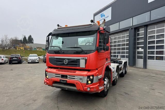 Camião porta-contentores de gancho VOLVO FMX-500 8x4 Hiab 26T