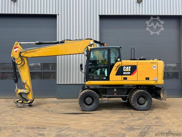 Wheel excavator Caterpillar M320F