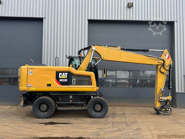 Wheel excavator Caterpillar M320F
