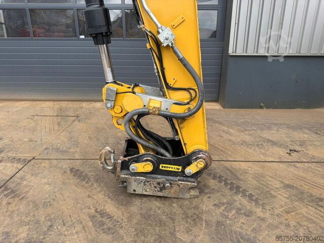 Wheel excavator Caterpillar M320F