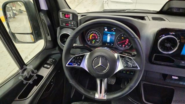 Miniautocarro MERCEDES-BENZ 519  Allrad 4 x 4 Lagerfahrzeug Stock 20 Sitzer