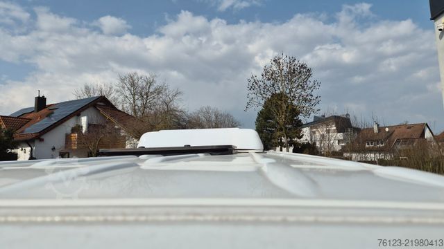 Miniautocarro MERCEDES-BENZ 519  Allrad 4 x 4 Lagerfahrzeug Stock 20 Sitzer