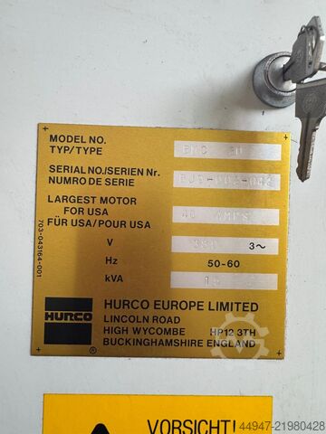 Pionowe centrum obróbcze HURCO BMC 20