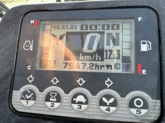 Empilhadeira diesel Nissan DG1F4A50Y