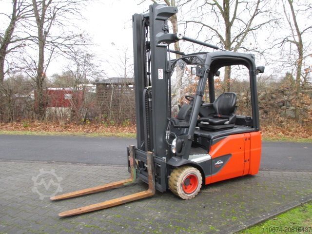 Empilhador eléctrico de 3 rodas Linde E18-02