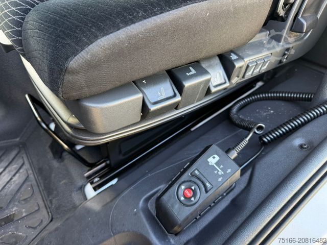 Furgone chiuso MERCEDES-BENZ ATEGO 818 L Koffer 6,10 m LBW 1 to.*AHK*EURO 6E