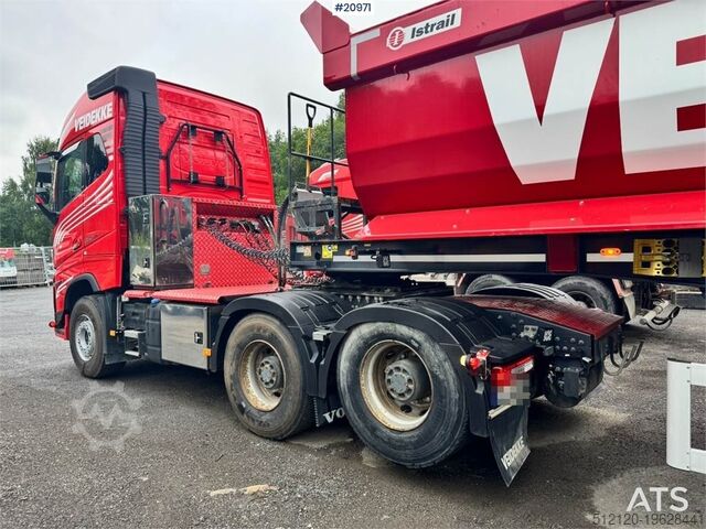 Standard tractor Volvo FH16 650 6x4 Truck