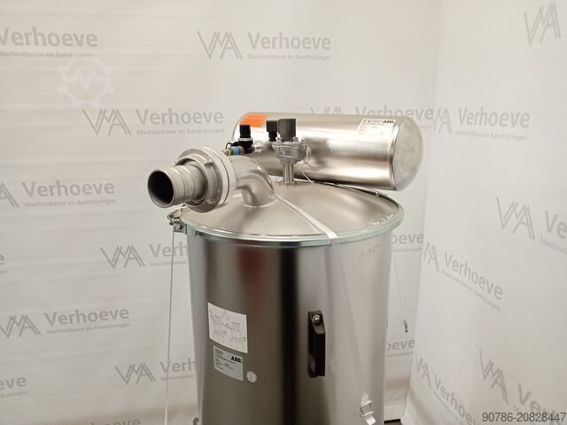 AZO 3-point weighing hopper equipped with vacuum filter AZO