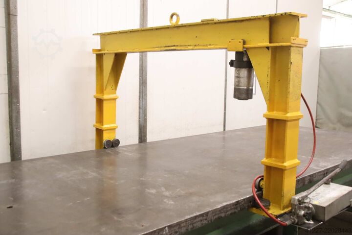 Płyta mocująca z prasą prostującą unbekannt 1510/4025/H900 mm