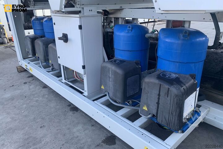 Chiller Used Industrial Chiller CARRIER - 328 kW | With warranty