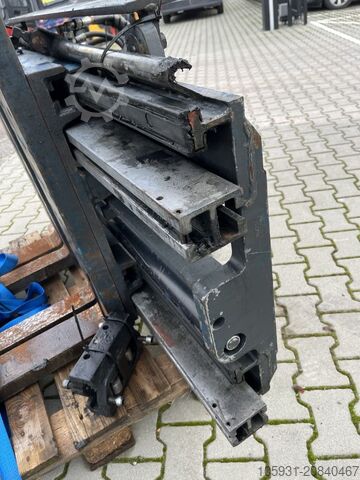 Multi-pallet handler 2/1 profile type Kaup 3T429-2