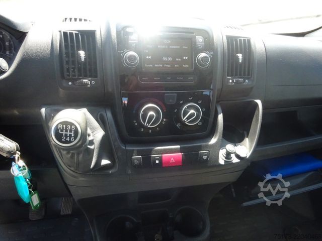 Dubă pick-up FIAT Ducato Maxi Doka Pritsche Fassi Ladekran