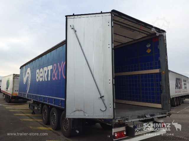 Semi-remorque bâchée Schmitz Cargobull Semitrailer Curtainsider Standard