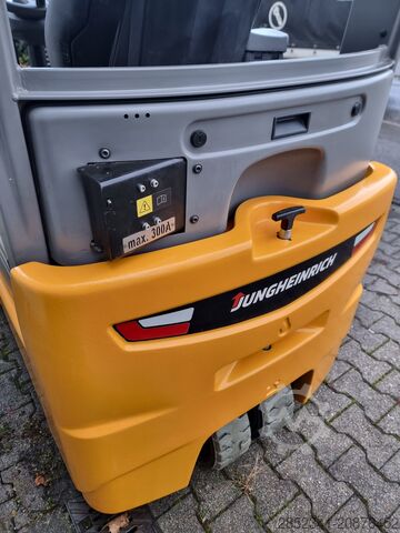 Wózek widłowy Jungheinrich EFG 215 Li-Ionen