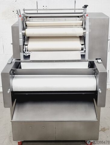 Máquina de formar croissants Universum HWM 50/70