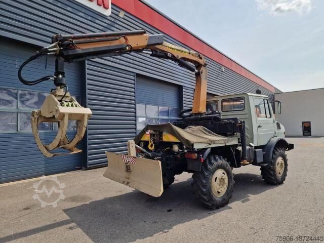 Pick-up bestelwagen Unimog 403A