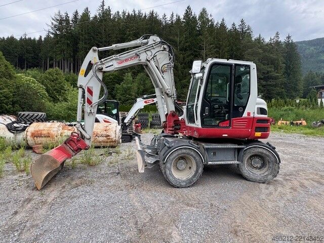 Točkaš bager Takeuchi TB 395 W
