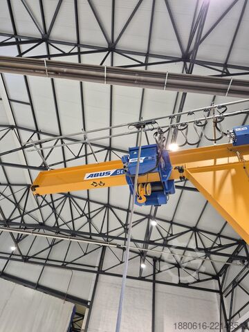 Macara pivotantă pe coloană de 5 t, an fabricație 2023 ABUS VS 660